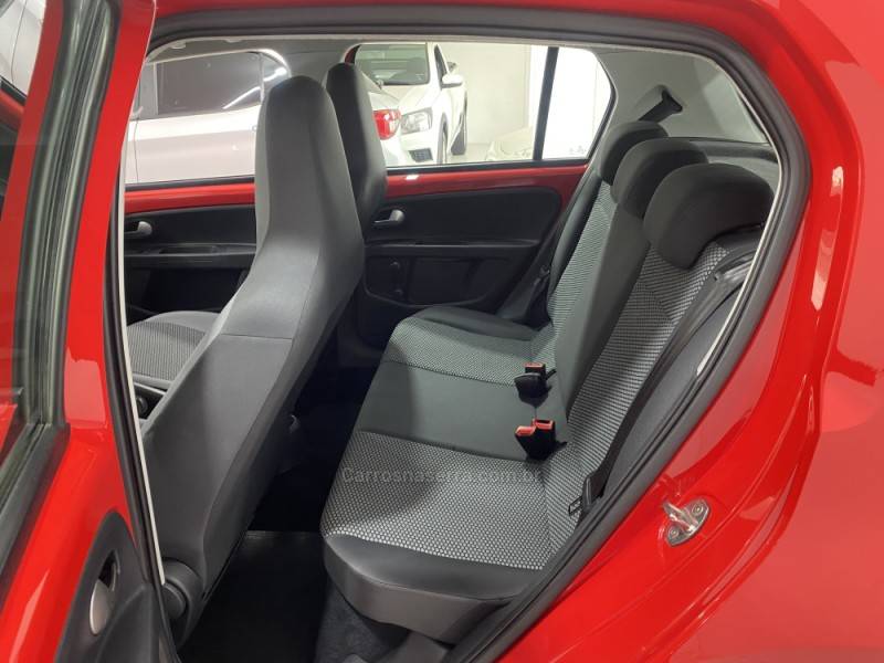 VOLKSWAGEN - UP 1.0 MPI MOVE UP 12V FLEX 2P MANUAL - 2014/2015 - Vermelha - R$ 39.900,00