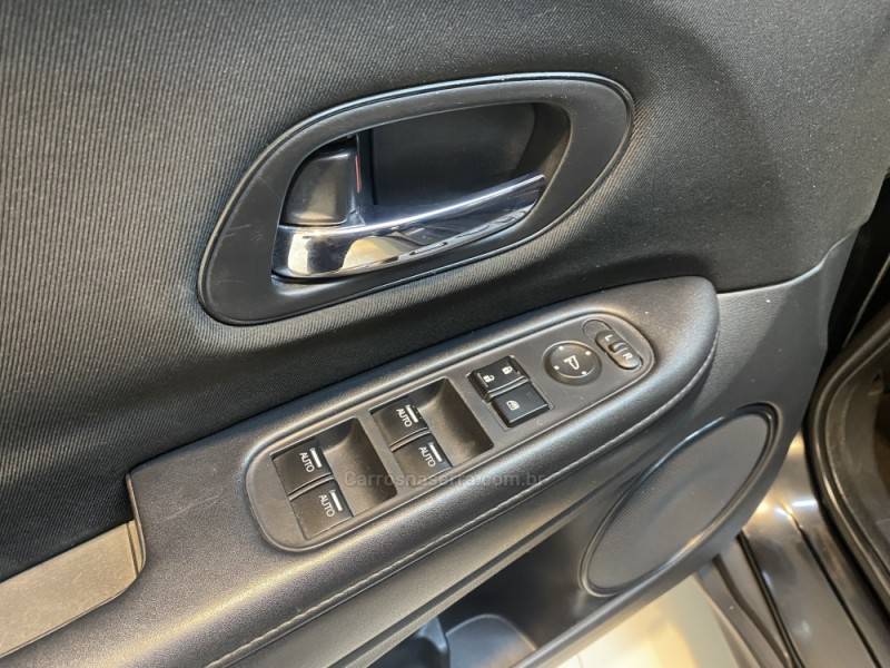 HONDA - HR-V 1.8 16V FLEX EX 4P AUTOMÁTICO - 2016/2016 - Preta - R$ 84.900,00