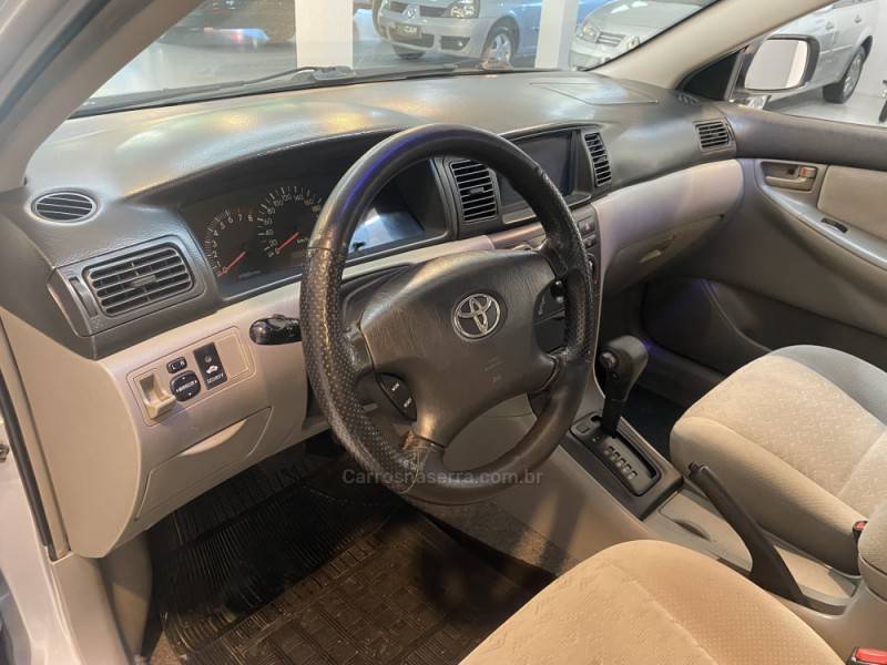 TOYOTA - COROLLA 1.8 XEI 16V GASOLINA 4P AUTOMÁTICO - 2002/2003 - Prata - R$ 36.900,00