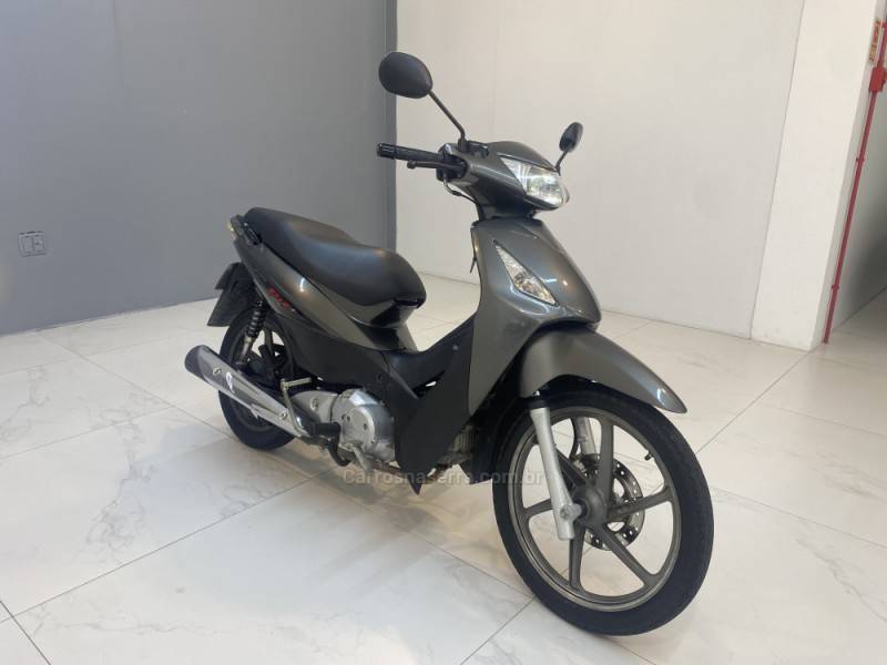 HONDA - BIZ 125 EX - 2009/2009 - Cinza - R$ 9.900,00