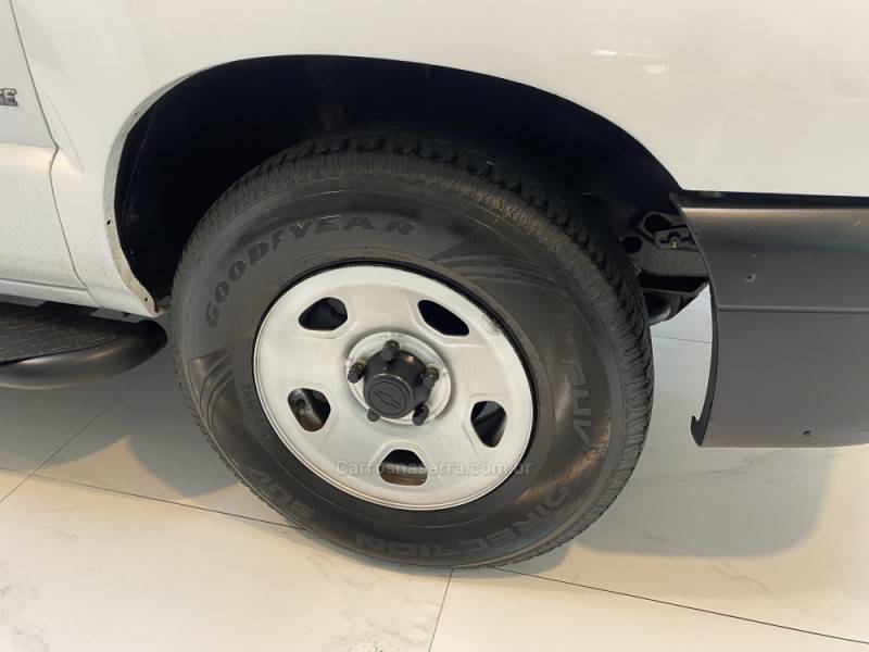 CHEVROLET - BLAZER 2.4 MPFI ADVANTAGE 4X2 8V GASOLINA 4P MANUAL - 2011/2011 - Branca - R$ 45.900,00