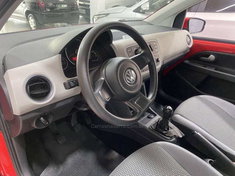 VOLKSWAGEN - UP 1.0 MPI MOVE UP 12V FLEX 2P MANUAL - 2014/2015 - Vermelha - R$ 39.900,00