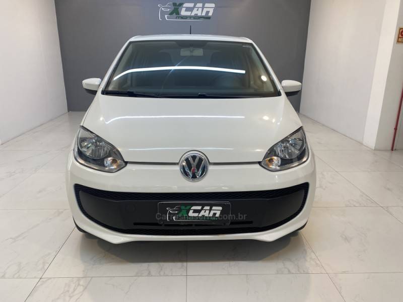 VOLKSWAGEN - UP 1.0 MPI MOVE UP 12V FLEX 2P MANUAL - 2015/2016 - Branca - R$ 42.900,00