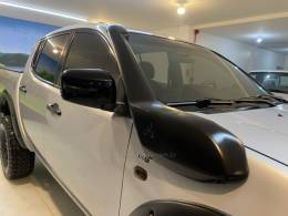 MITSUBISHI - L200 TRITON 3.2 GLS 4X4 CD 16V TURBO INTERCOLER DIESEL 4P MANUAL - 2012/2013 - Cinza - R$ 115.900,00