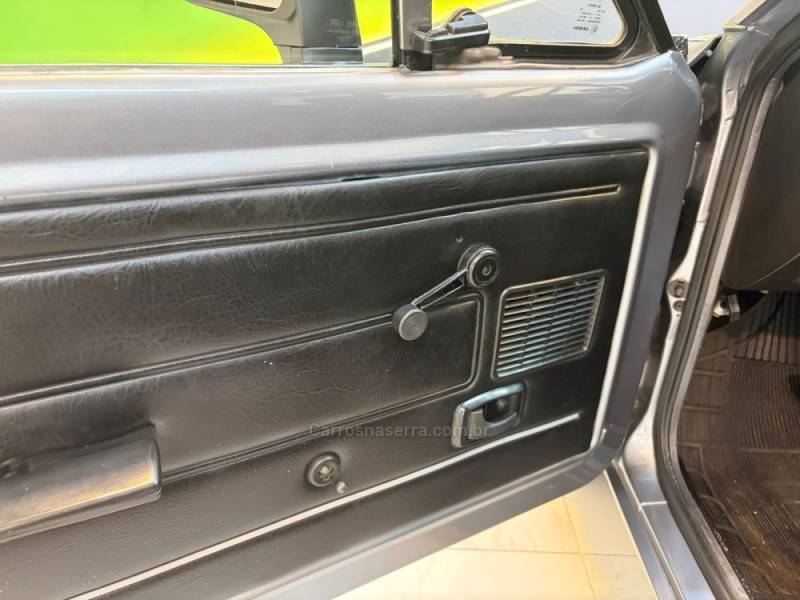 FORD - BELINA 1.6 L 4X4 8V ÁLCOOL 2P MANUAL - 1985/1985 - Cinza - R$ 38.900,00