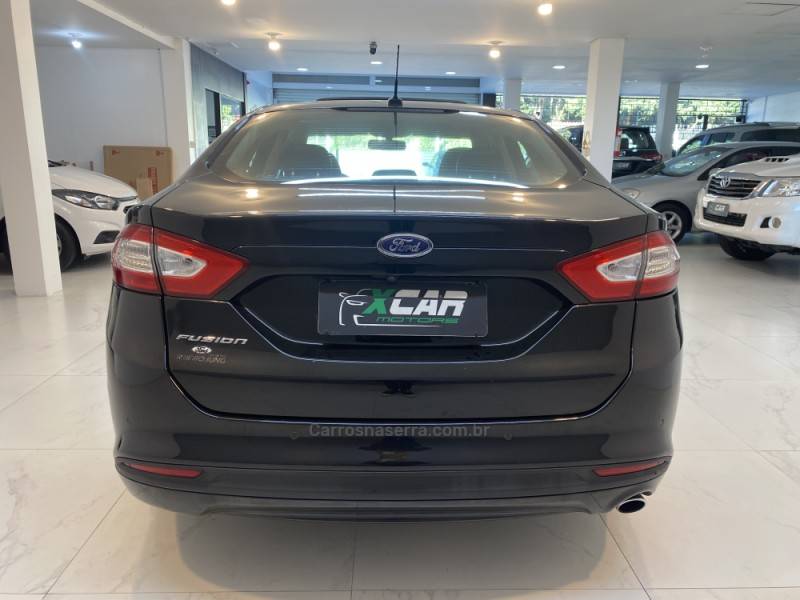 FORD - FUSION 2.5 16V FLEX 4P AUTOMÁTICO - 2014/2015 - Preta - R$ 75.900,00