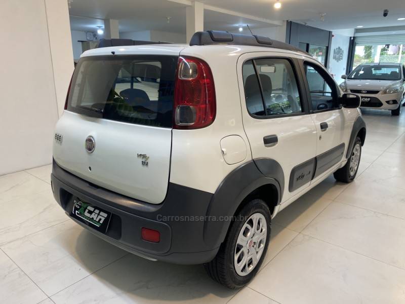 FIAT - UNO 1.4 WAY 8V FLEX 4P MANUAL - 2014/2014 - Branca - R$ 38.900,00