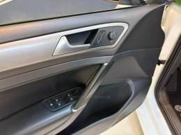 VOLKSWAGEN - GOLF 1.4 TSI COMFORTLINE 16V GASOLINA 4P AUTOMÁTICO - 2015/2015 - Branca - R$ 78.900,00