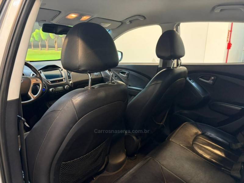 HYUNDAI - IX35 2.0 MPFI GLS 16V FLEX 4P AUTOMÁTICO - 2011/2012 - Prata - R$ 63.900,00