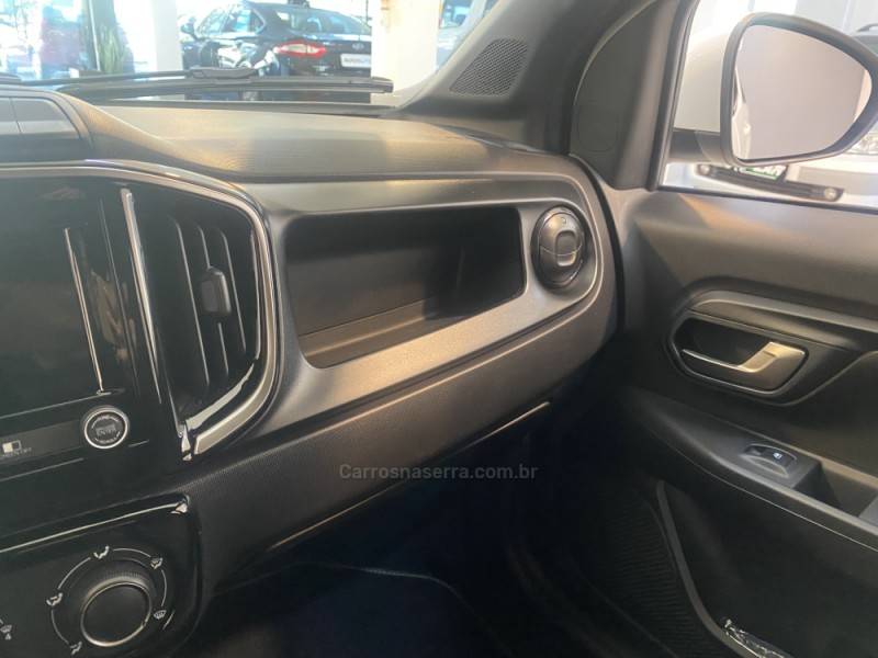 FIAT - STRADA 1.3 VOLCANO CD 8V FLEX 4P MANUAL - 2022/2022 - Branca - R$ 104.900,00