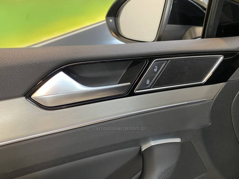 VOLKSWAGEN - PASSAT 2.0 TSI HIGLHINE GASOLINA 4P AUTOMATIZADO - 2018/2018 - Preta - R$ 154.900,00