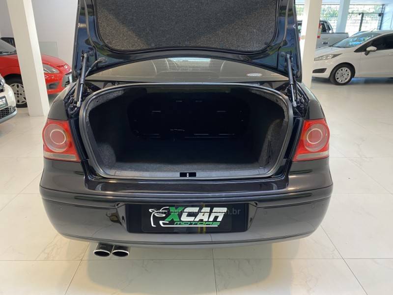 VOLKSWAGEN - BORA 2.0 MI COMFORTLINE 8V 4P AUTOMÁTICO - 2008/2009 - Preta - R$ 39.900,00
