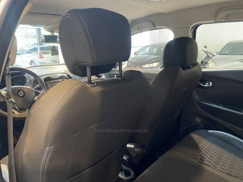 RENAULT - CAPTUR 1.6 16V SCE FLEX ZEN MANUAL - 2019/2019 - Prata - R$ 74.900,00