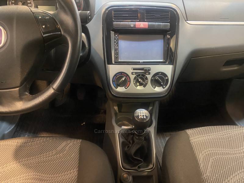 FIAT - PUNTO 1.4 ELX 8V FLEX 4P MANUAL - 2009/2010 - Prata - R$ 33.900,00