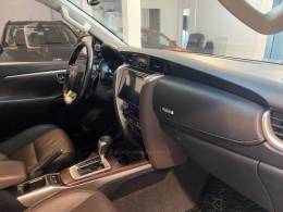 TOYOTA - HILUX SW4 2.8 SRX 4X4 16V TURBO INTERCOOLER DIESEL 4P AUTOMÁTICO - 2016/2016 - Prata - R$ 208.900,00