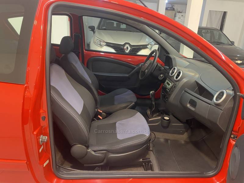 FORD - KA 1.0 MPI CLASS 8V FLEX 2P MANUAL - 2013/2013 - Vermelha - R$ 33.900,00