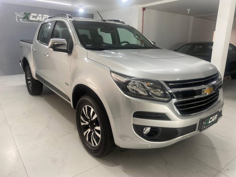 CHEVROLET - S10 2.8 LT 4X4 CD 16V TURBO DIESEL 4P AUTOMÁTICO - 2018/2019 - Prata - R$ 159.900,00