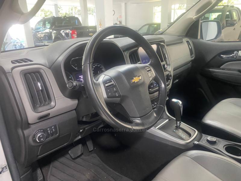 CHEVROLET - S10 2.8 LT 4X4 CD 16V TURBO DIESEL 4P AUTOMÁTICO - 2018/2019 - Prata - R$ 159.900,00