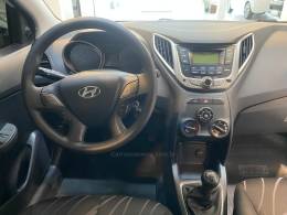 HYUNDAI - HB20 1.0 COMFORT 12V FLEX 4P MANUAL - 2013/2013 - Branca - R$ 41.900,00