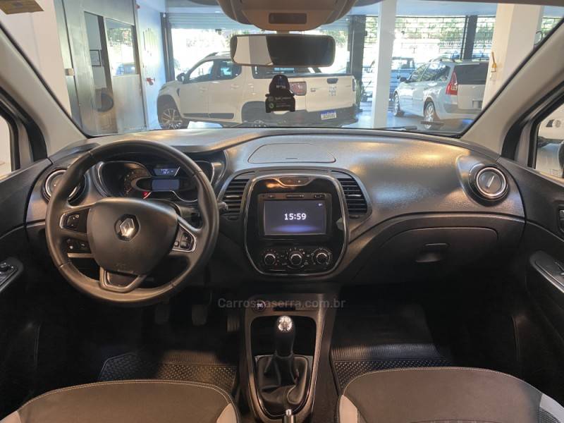 RENAULT - CAPTUR 1.6 16V SCE FLEX ZEN MANUAL - 2019/2019 - Prata - R$ 74.900,00