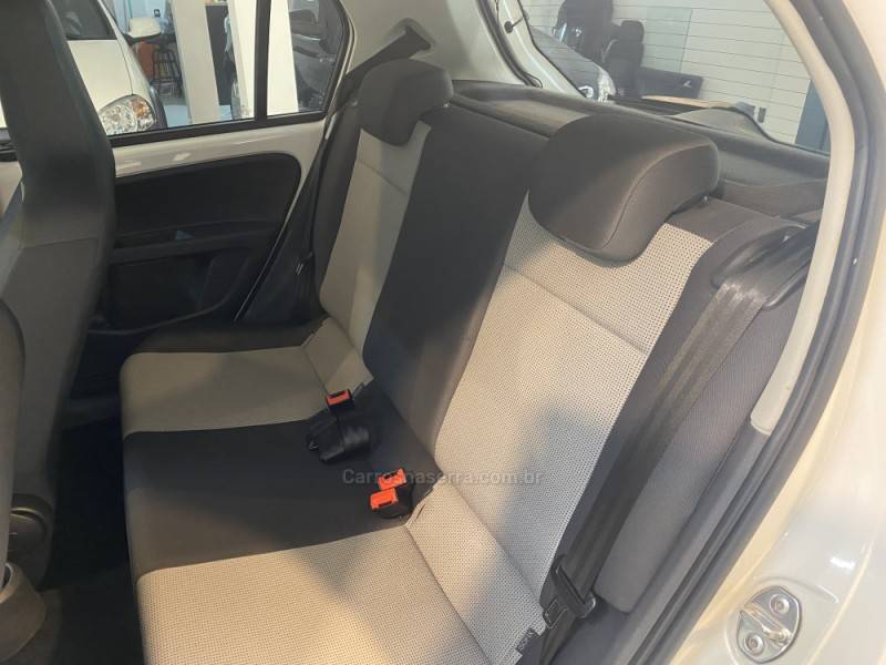 VOLKSWAGEN - UP 1.0 MPI TAKE UP 12V FLEX 4P MANUAL - 2016/2016 - Branca - R$ 45.900,00