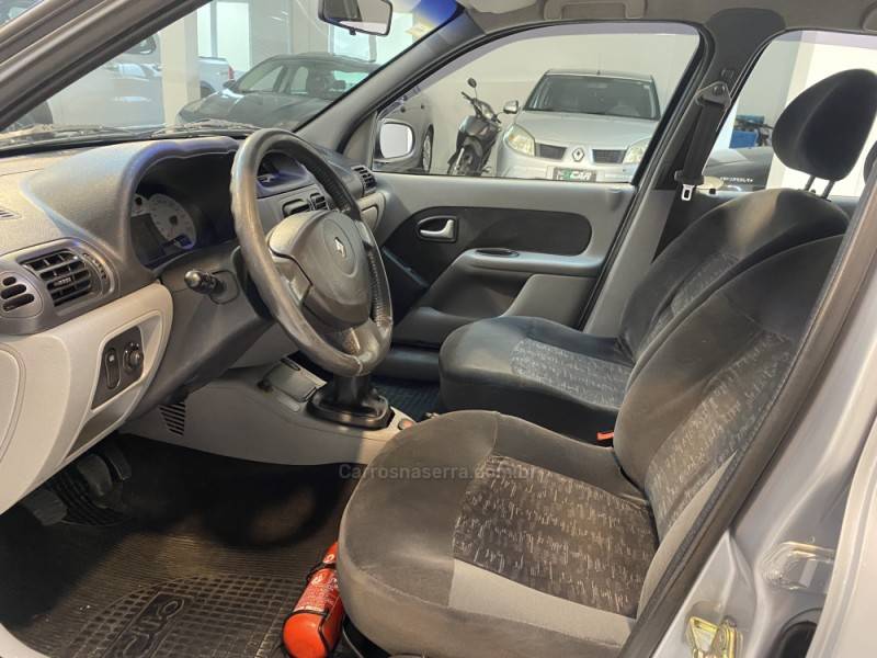 RENAULT - CLIO 1.6 PRIVILÉGE SEDAN 16V FLEX 4P MANUAL - 2007/2007 - Prata - R$ 22.900,00