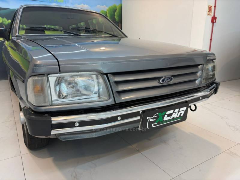 FORD - BELINA 1.6 L 4X4 8V ÁLCOOL 2P MANUAL - 1985/1985 - Cinza - R$ 38.900,00