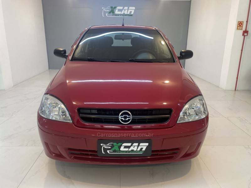 CHEVROLET - CORSA 1.0 MPFI 8V GASOLINA 4P MANUAL - 2003/2004 - Vermelha - R$ 24.900,00