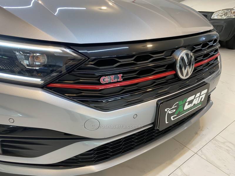 VOLKSWAGEN - JETTA 2.0 16V TSI GLI 350 GASOLINA 4P AUTOMÁTICO - 2020/2020 - Prata - R$ 163.900,00