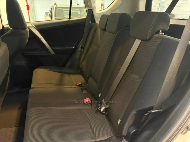 TOYOTA - RAV4 2.0 4X2 16V GASOLINA 4P AUTOMÁTICO - 2014/2014 - Branca - R$ 79.900,00