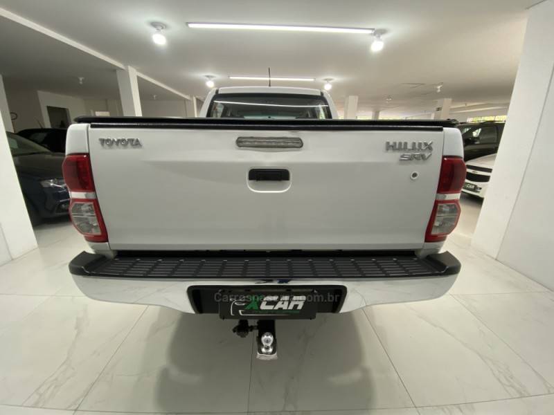 TOYOTA - HILUX 3.0 SR 4X4 CD 16V TURBO INTERCOOLER DIESEL 4P AUTOMÁTICO - 2011/2012 - Branca - R$ 119.900,00
