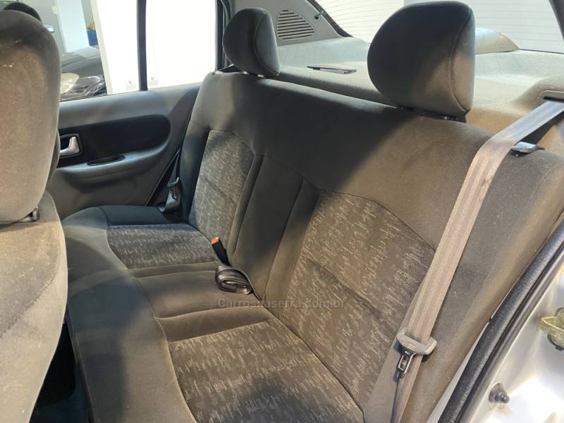 RENAULT - CLIO 1.6 PRIVILÉGE SEDAN 16V FLEX 4P MANUAL - 2007/2007 - Prata - R$ 22.900,00