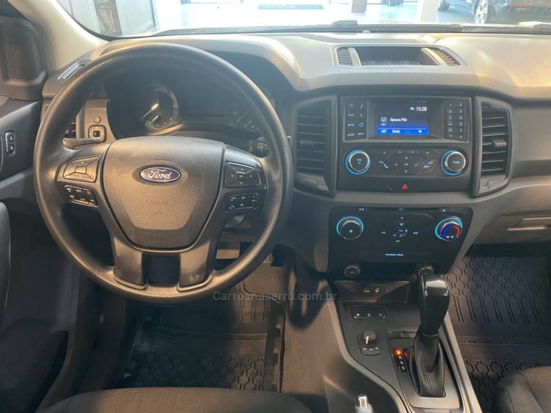 FORD - RANGER 2.2 XLS 4X4 CD 16V DIESEL 4P AUTOMÁTICO - 2019/2019 - Prata - R$ 132.900,00