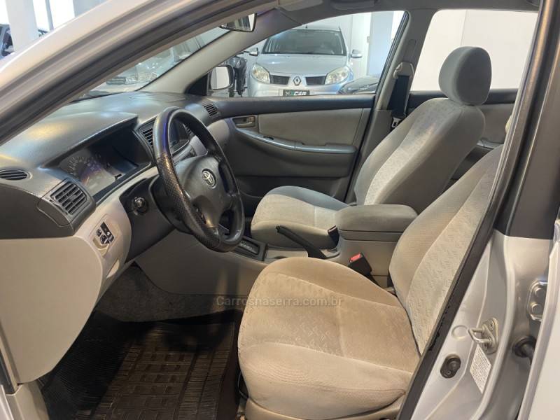 TOYOTA - COROLLA 1.8 XEI 16V GASOLINA 4P AUTOMÁTICO - 2002/2003 - Prata - R$ 36.900,00