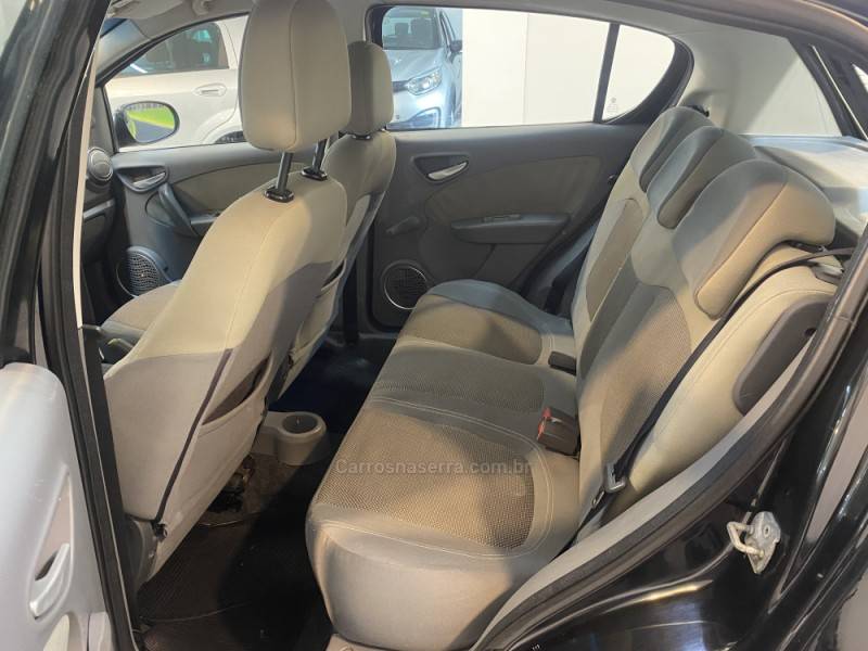 FIAT - PALIO 1.6 MPI ESSENCE 16V FLEX 4P MANUAL - 2013/2013 - Preta - R$ 39.900,00