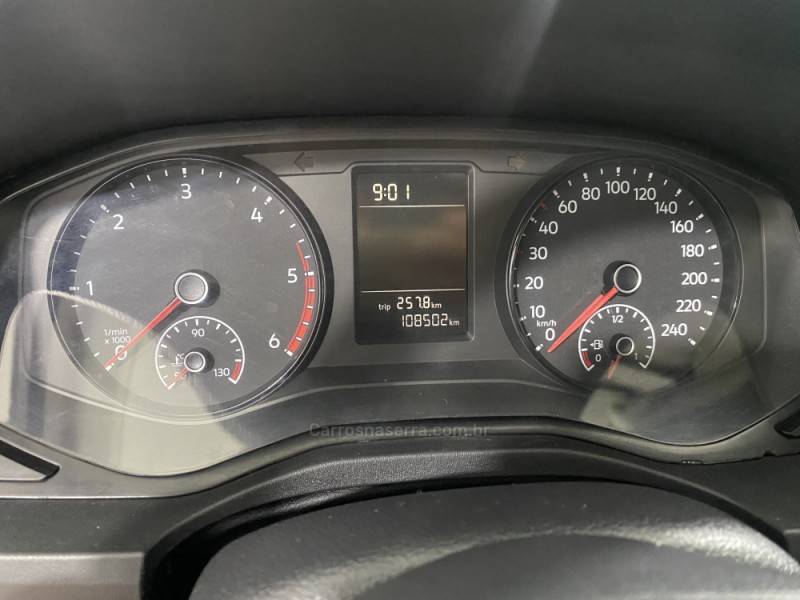 VOLKSWAGEN - AMAROK 2.0 SE 4X4 CD 16V TURBO INTERCOOLER DIESEL 4P MANUAL - 2018/2018 - Prata - R$ 107.900,00