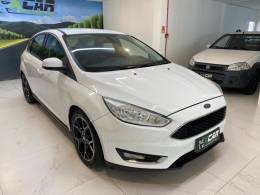 FORD - FOCUS 2.0 SE PLUS 16V FLEX 4P AUTOMÁTICO - 2015/2016 - Branca - R$ 63.900,00