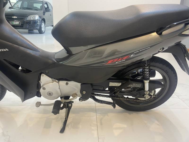 HONDA - BIZ 125 EX - 2009/2009 - Cinza - R$ 9.900,00