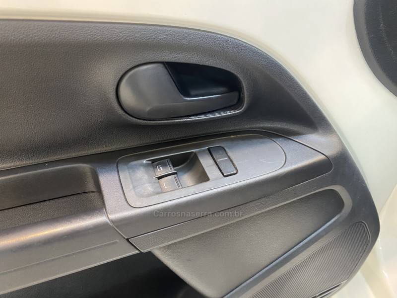 VOLKSWAGEN - UP 1.0 MPI TAKE UP 12V FLEX 4P MANUAL - 2016/2016 - Branca - R$ 41.900,00
