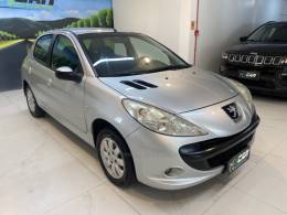 PEUGEOT - 207 1.4 XR SPORT 8V FLEX 4P MANUAL - 2009/2010 - Prata - R$ 20.900,00