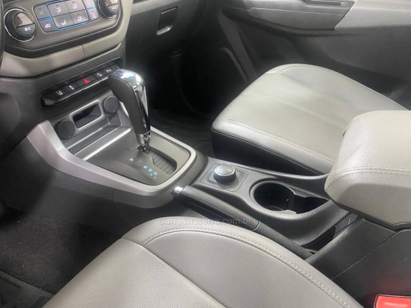 CHEVROLET - S10 2.8 LT 4X4 CD 16V TURBO DIESEL 4P AUTOMÁTICO - 2018/2019 - Prata - R$ 159.900,00
