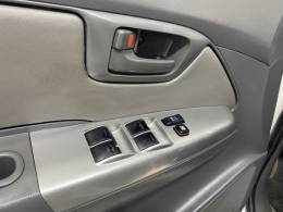 TOYOTA - HILUX 3.0 SR 4X4 CD 16V TURBO INTERCOOLER DIESEL 4P AUTOMÁTICO - 2011/2012 - Branca - R$ 119.900,00