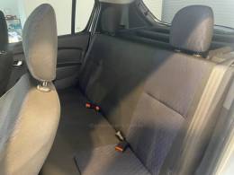 RENAULT - SANDERO 1.0 EXPRESSION 16V FLEX 4P MANUAL - 2015/2015 - Prata - R$ 43.900,00