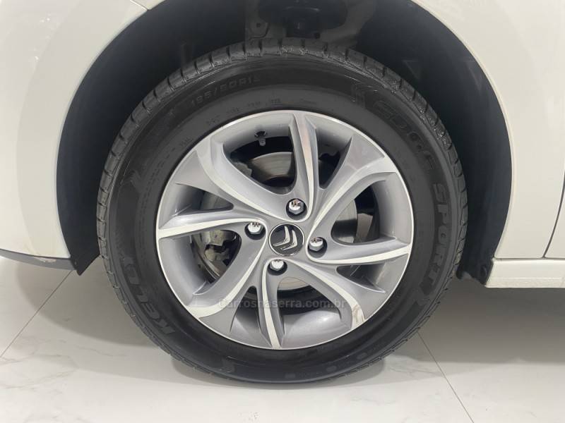 CITROËN - C3 1.6 EXCLUSIVE BVA 16V FLEX 4P AUTOMÁTICO - 2015/2015 - Branca - R$ 48.900,00
