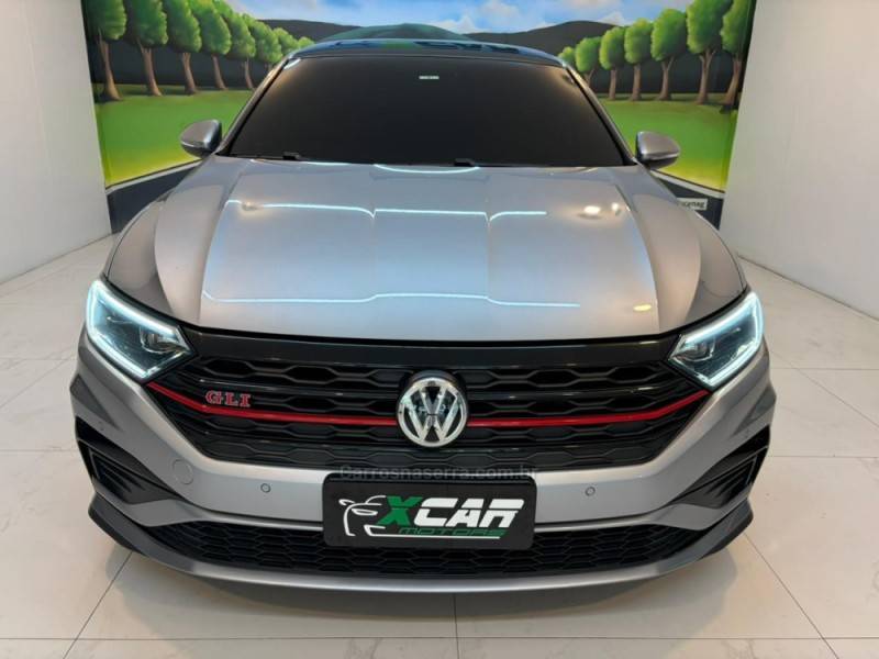 VOLKSWAGEN - JETTA 2.0 16V TSI GLI 350 GASOLINA 4P AUTOMÁTICO - 2020/2020 - Prata - R$ 163.900,00