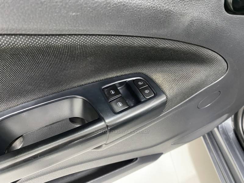 VOLKSWAGEN - GOL 1.0 12V MPI TOTALFLEX TRENDLINE 4P MANUAL - 2021/2021 - Cinza - R$ 54.900,00