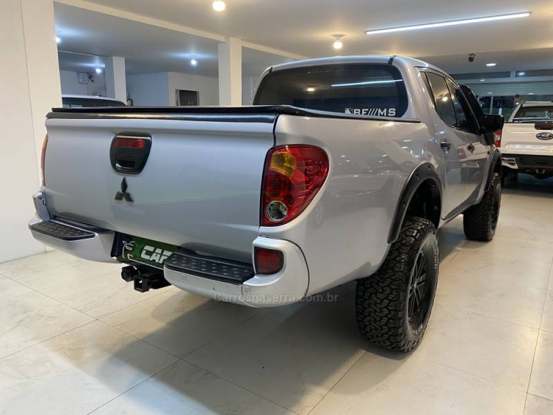 MITSUBISHI - L200 TRITON 3.2 GLS 4X4 CD 16V TURBO INTERCOLER DIESEL 4P MANUAL - 2012/2013 - Cinza - R$ 115.900,00