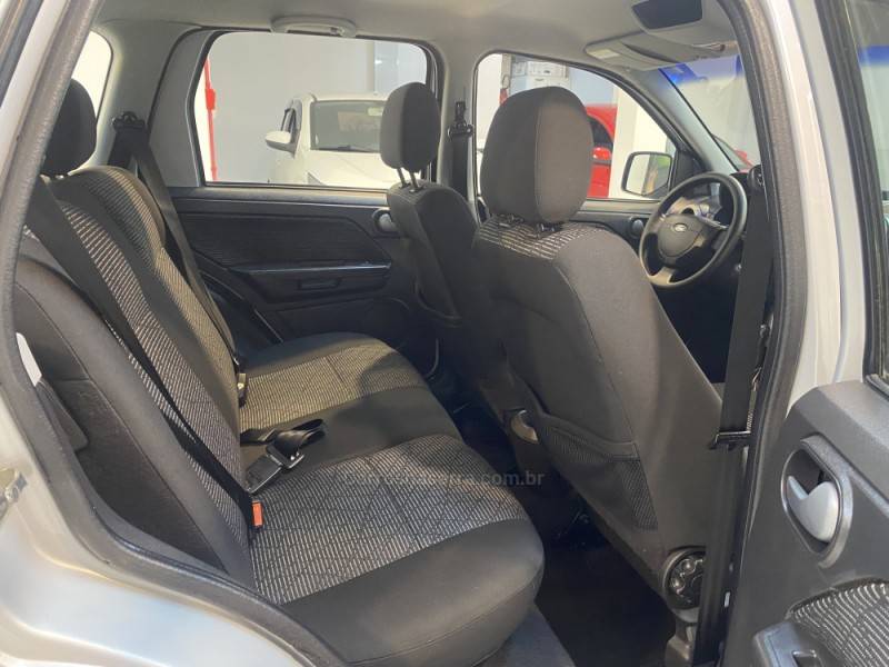 FORD - ECOSPORT 1.6 FREESTYLE 16V FLEX 4P MANUAL - 2011/2012 - Prata - R$ 44.900,00