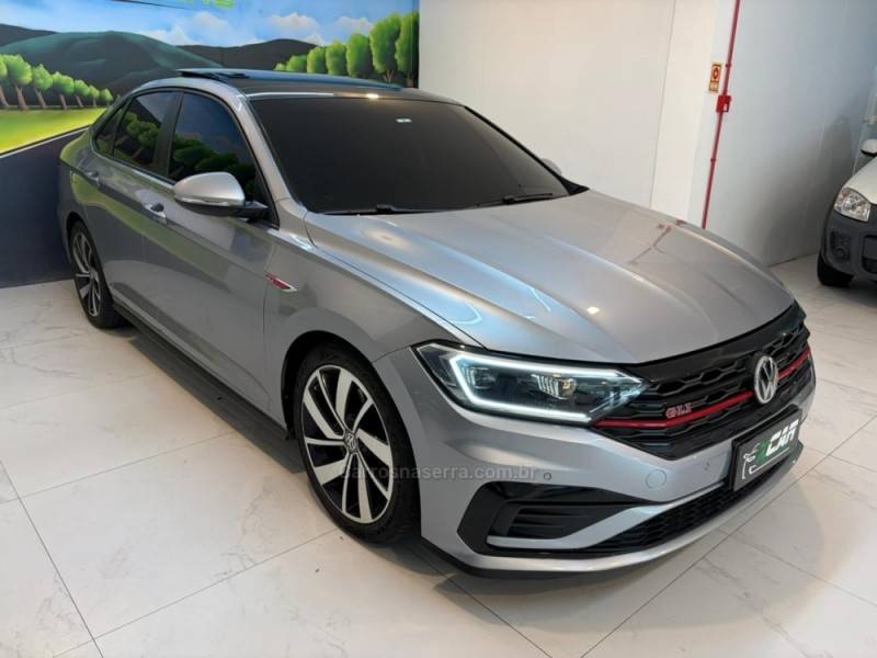 VOLKSWAGEN - JETTA 2.0 16V TSI GLI 350 GASOLINA 4P AUTOMÁTICO - 2020/2020 - Prata - R$ 159.900,00
