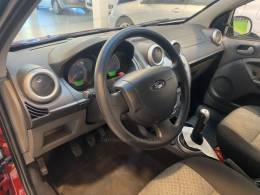 FORD - FIESTA 1.6 ROCAM SE 8V FLEX 4P MANUAL - 2014/2014 - Vermelha - R$ 39.900,00